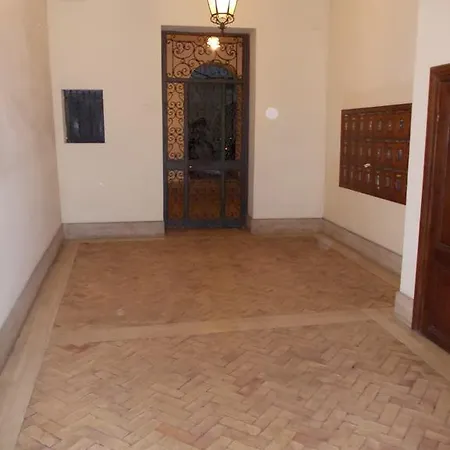 Luxury ai Banchi Nuovi-3